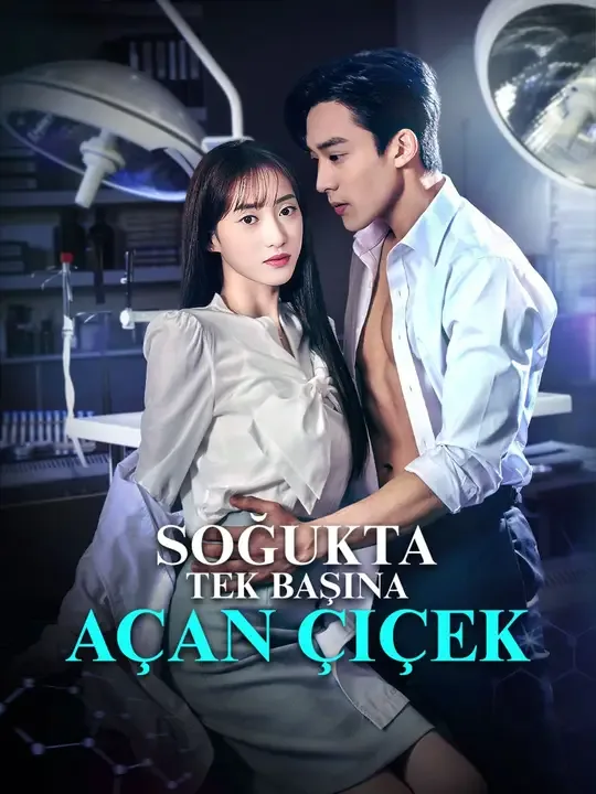 Soğukta Tek Başına Açan Çiçek